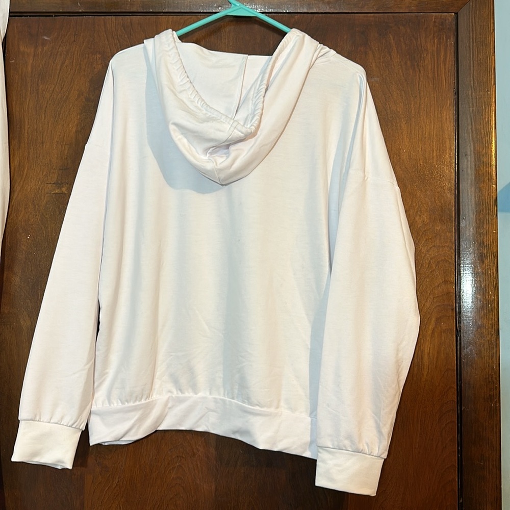 Rae Dunn “Beach Please” white Hoodie - Picture 5 of 5